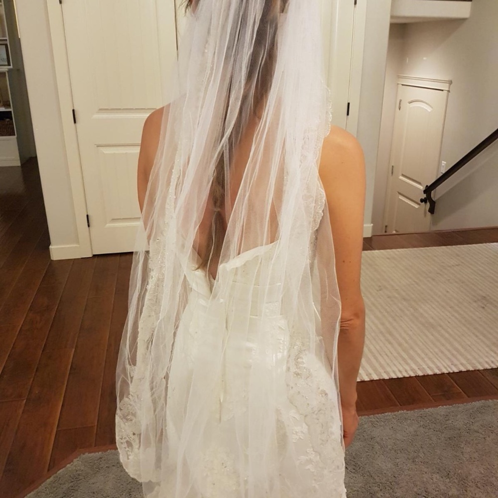 Wedding Dress - Picture 6 of 7